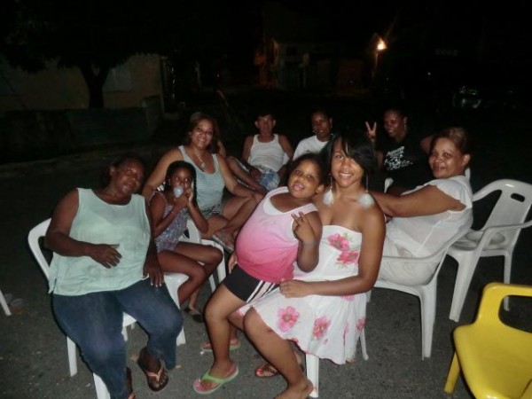 Yulkendy in the Dominican Republic with neighborhood friends 